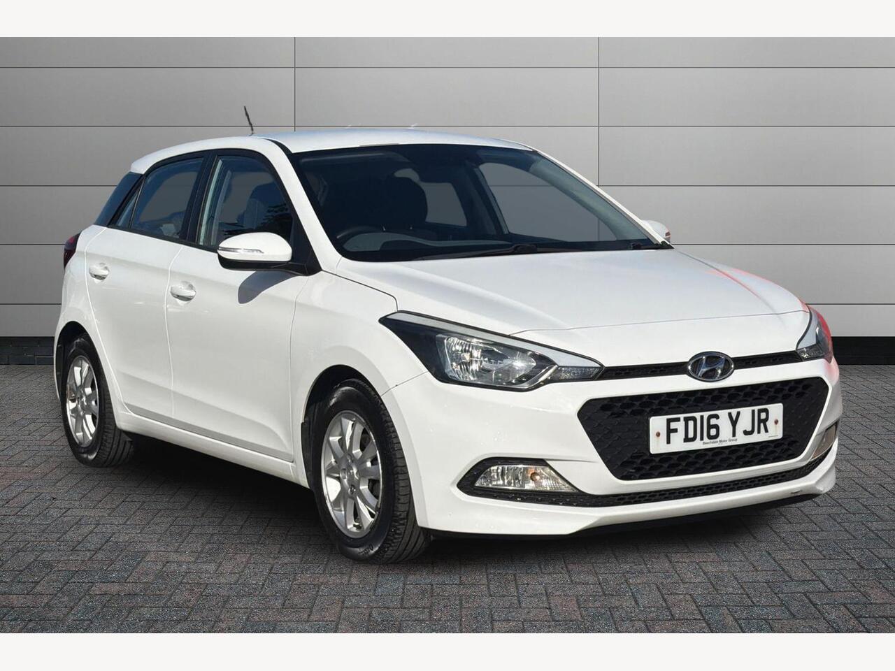 Main listing image - Hyundai i20