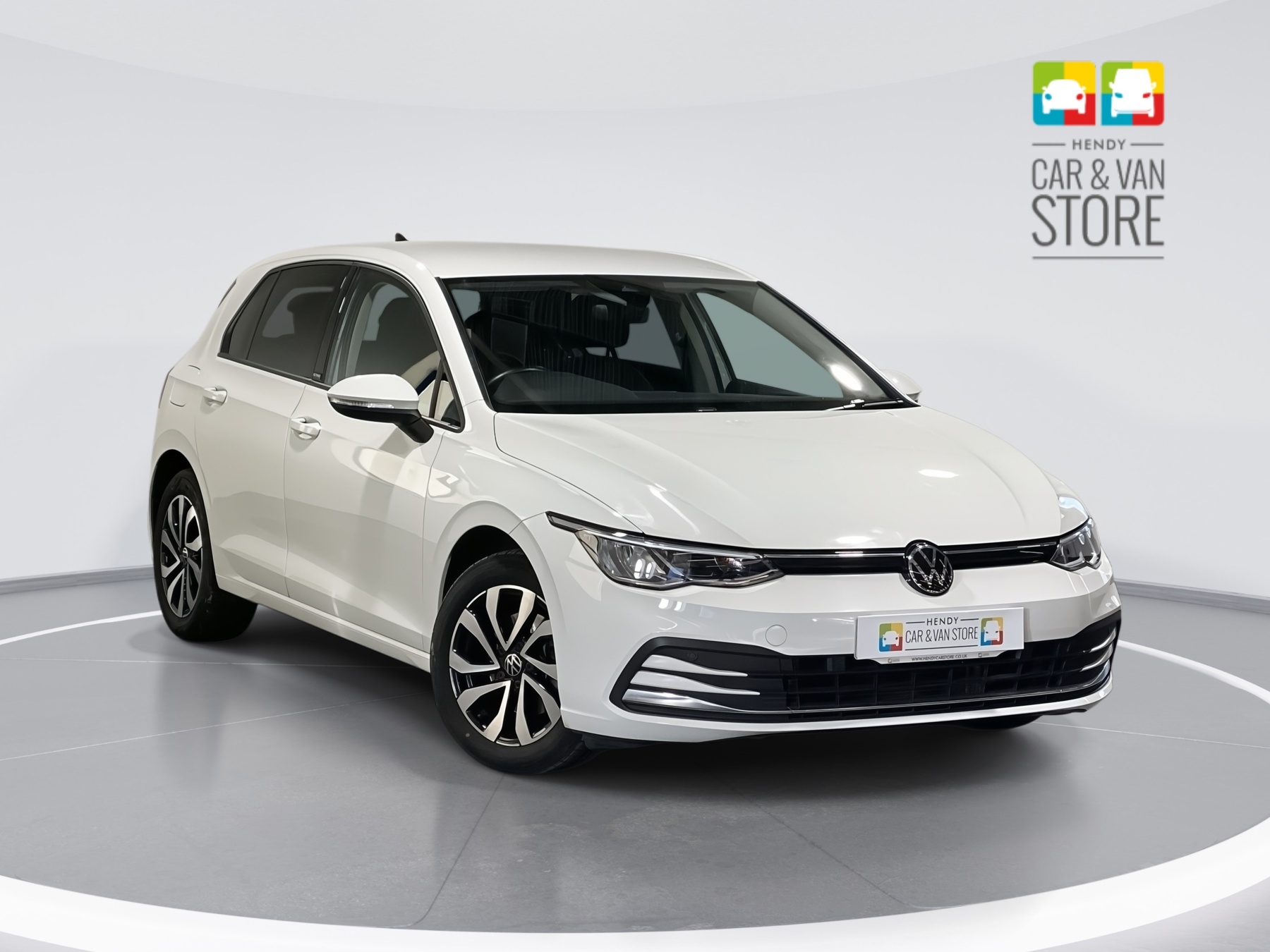 Main listing image - Volkswagen Golf