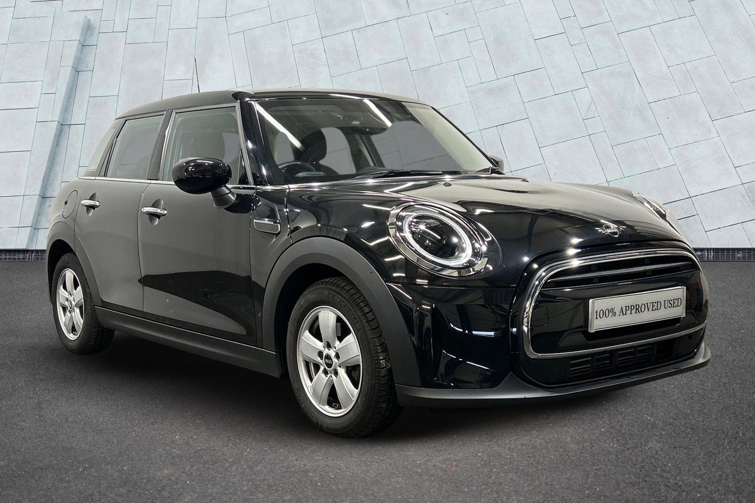 Main listing image - MINI Hatchback 5dr