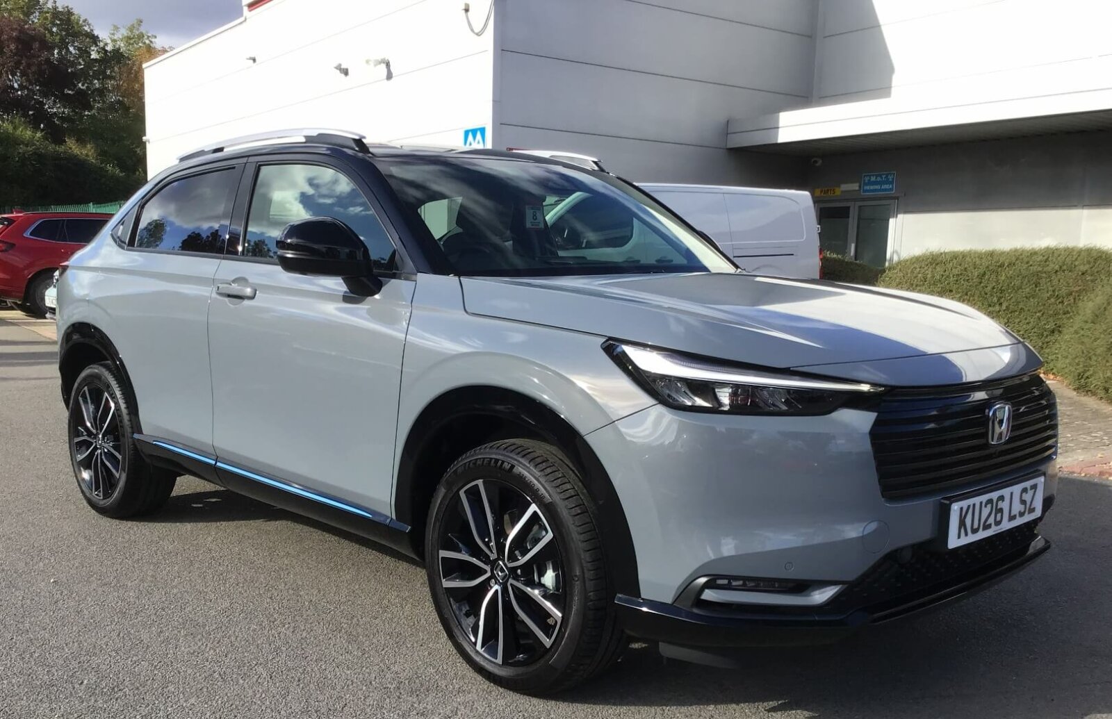 Main listing image - Honda HR-V