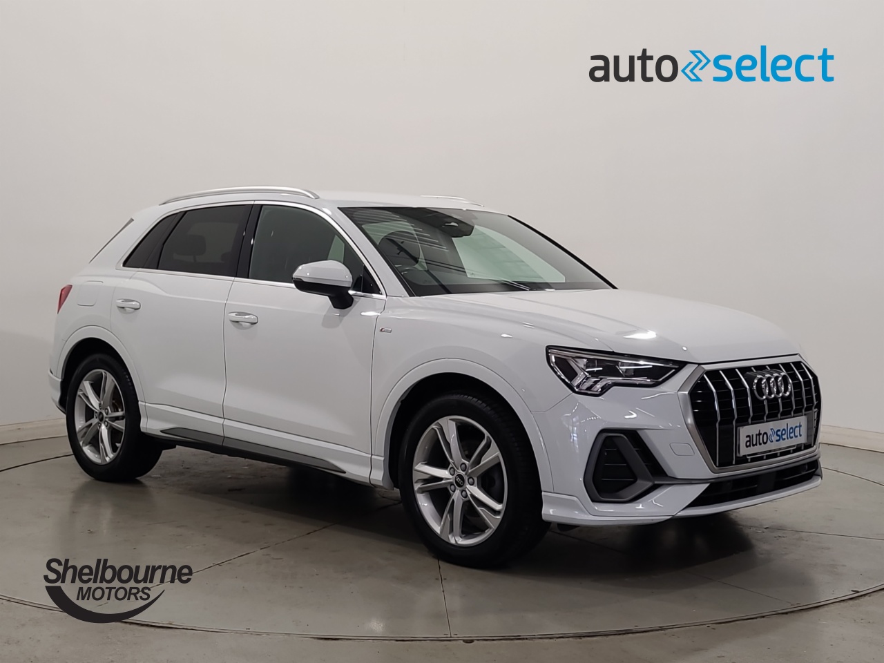 Main listing image - Audi Q3