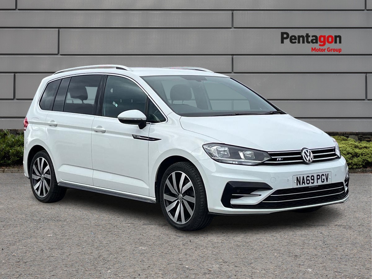 Main listing image - Volkswagen Touran