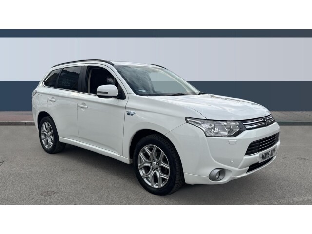 Main listing image - Mitsubishi Outlander