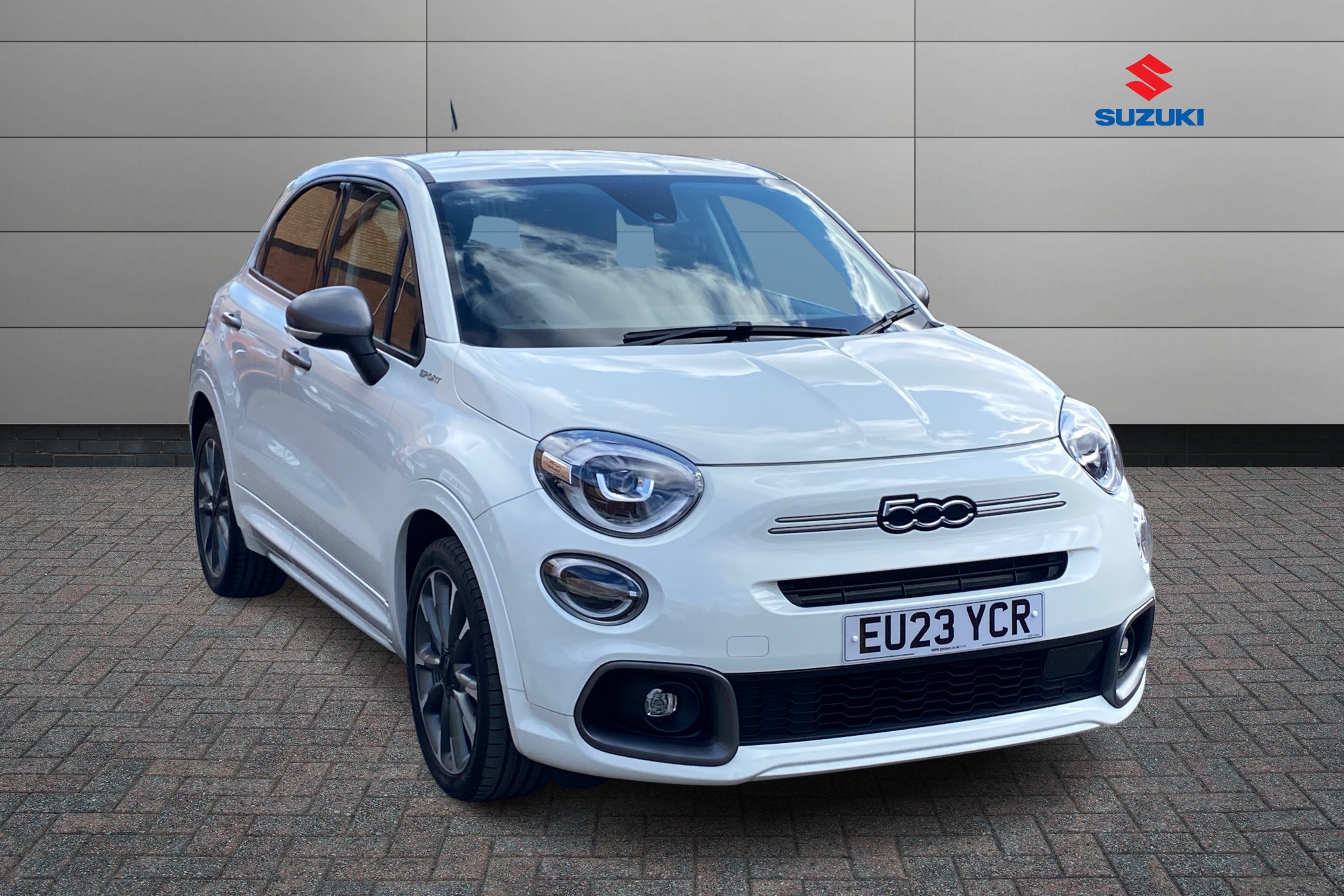 Main listing image - Fiat 500X