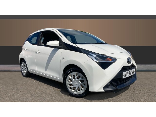 Main listing image - Toyota Aygo