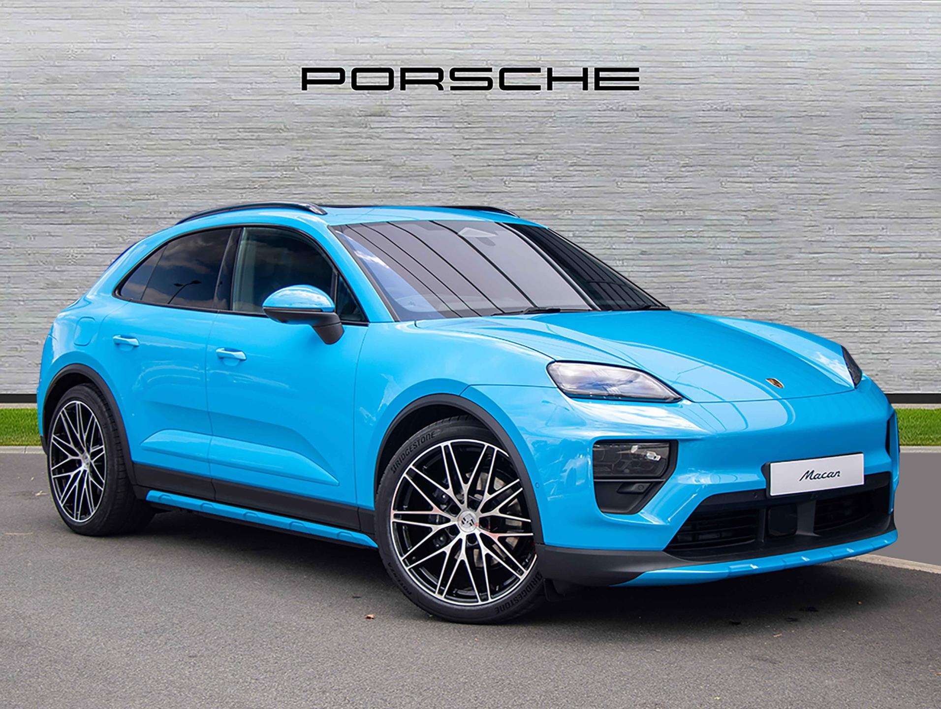 Main listing image - Porsche Macan
