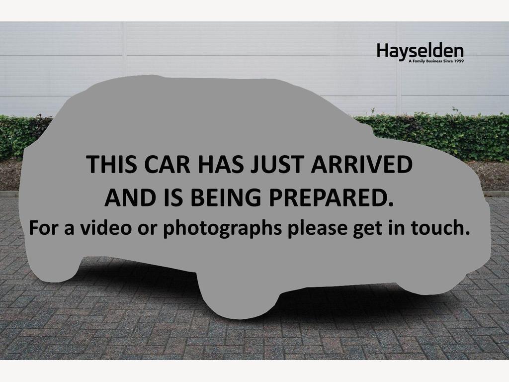 Main listing image - Volkswagen Golf GTE