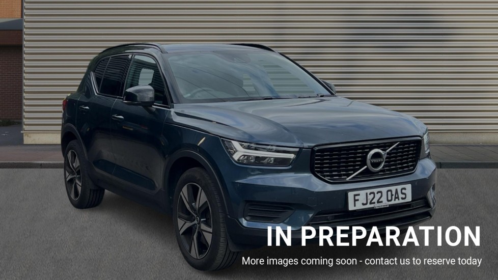 Main listing image - Volvo XC40 Recharge