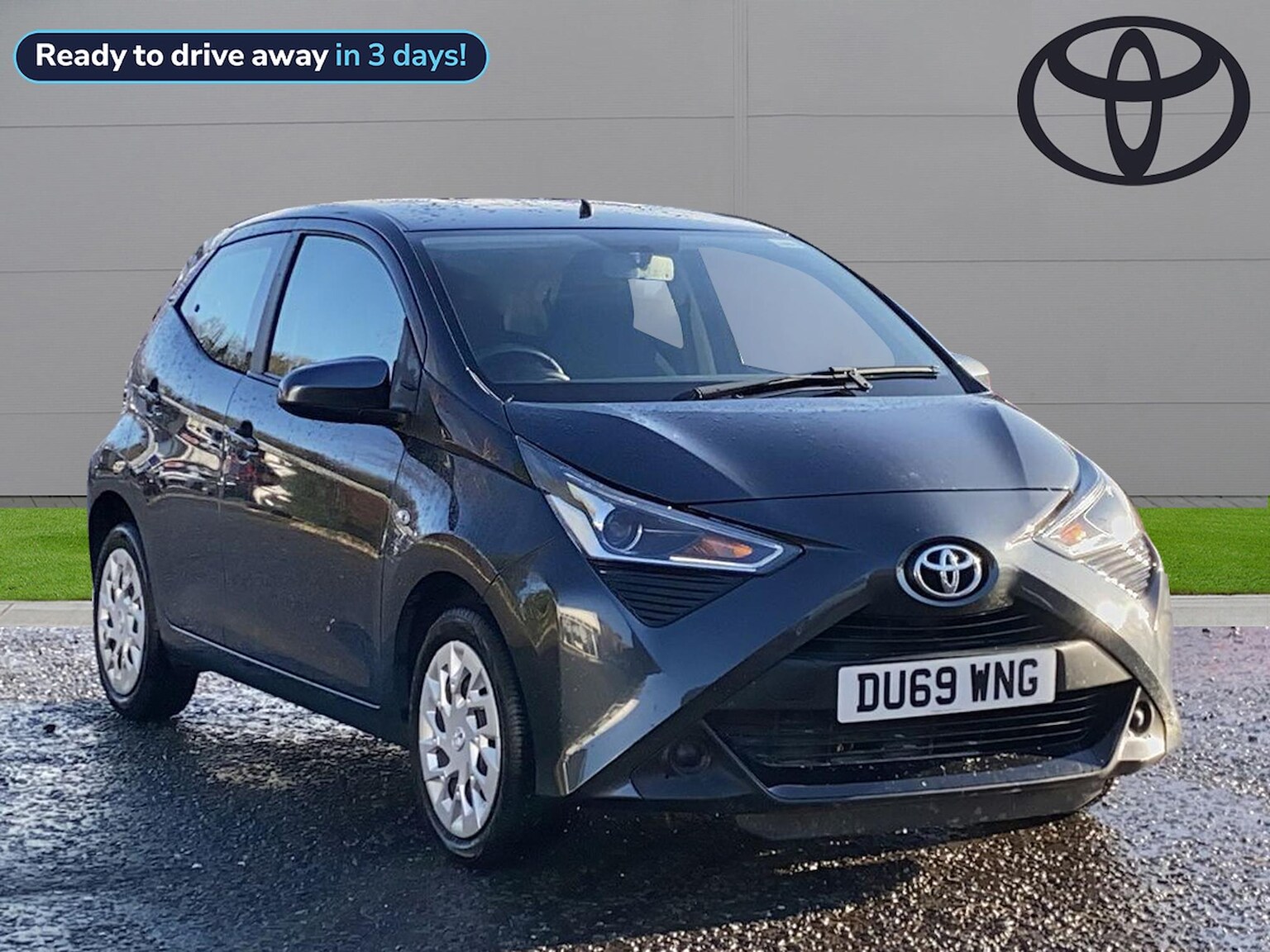 Main listing image - Toyota Aygo