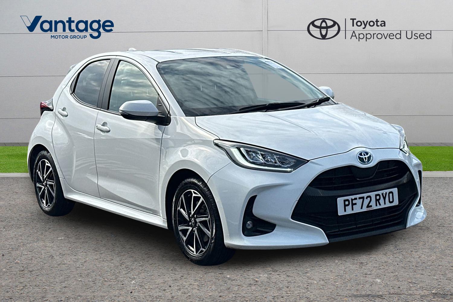 Main listing image - Toyota Yaris