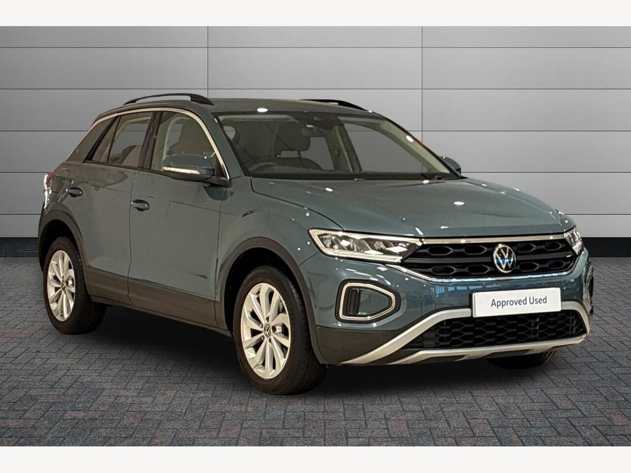 Main listing image - Volkswagen T-Roc