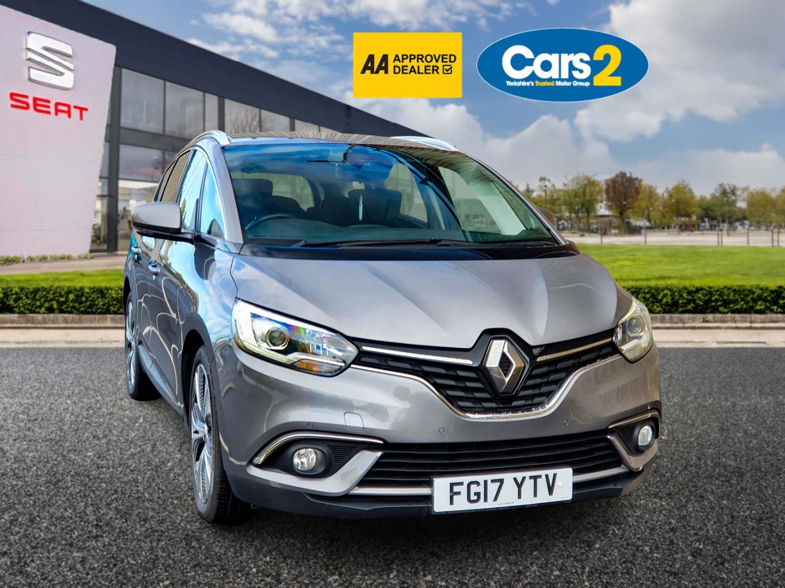 Main listing image - Renault Grand Scenic