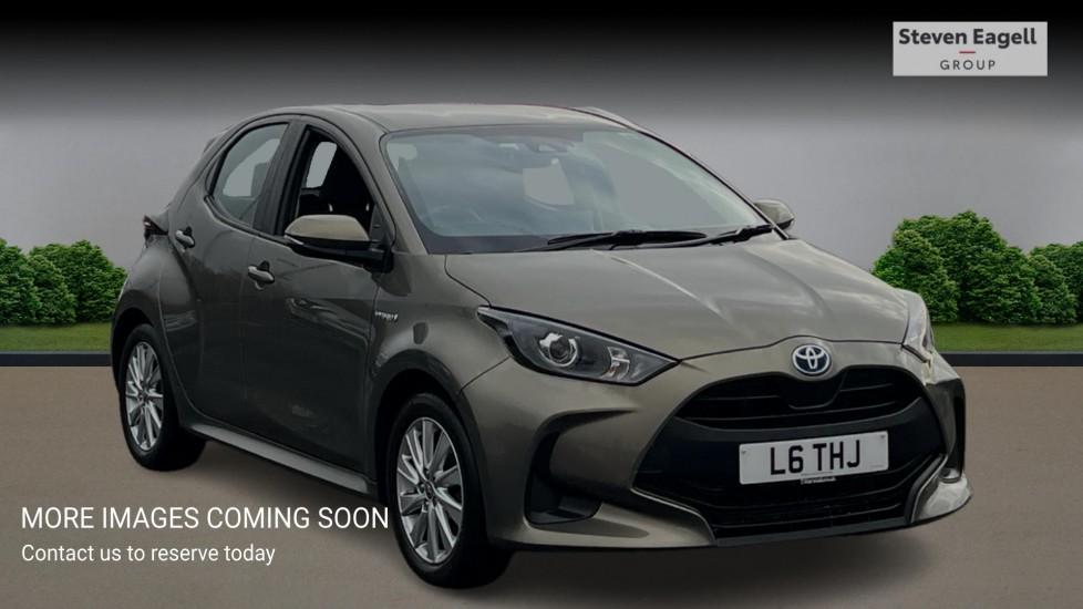 Main listing image - Toyota Yaris