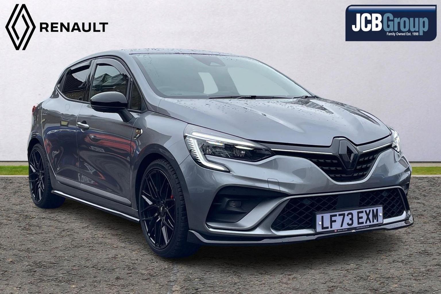 Main listing image - Renault Clio