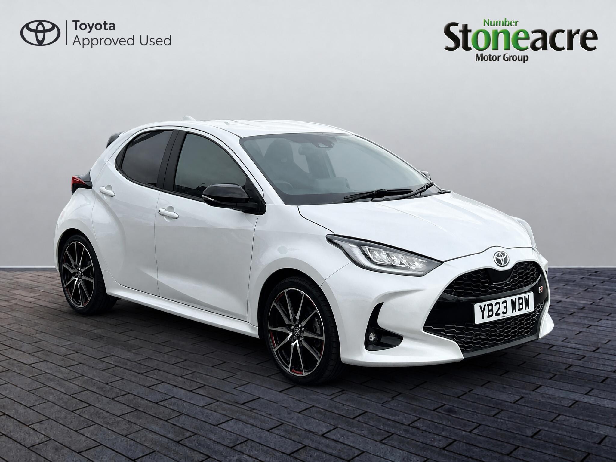 Main listing image - Toyota Yaris