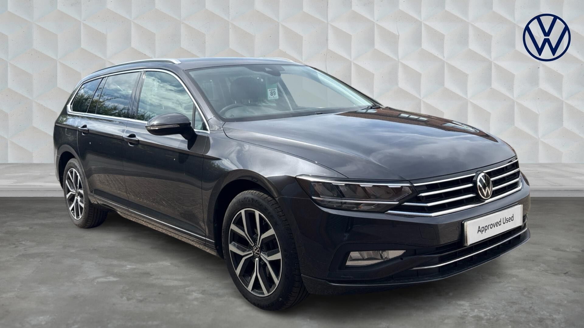 Main listing image - Volkswagen Passat