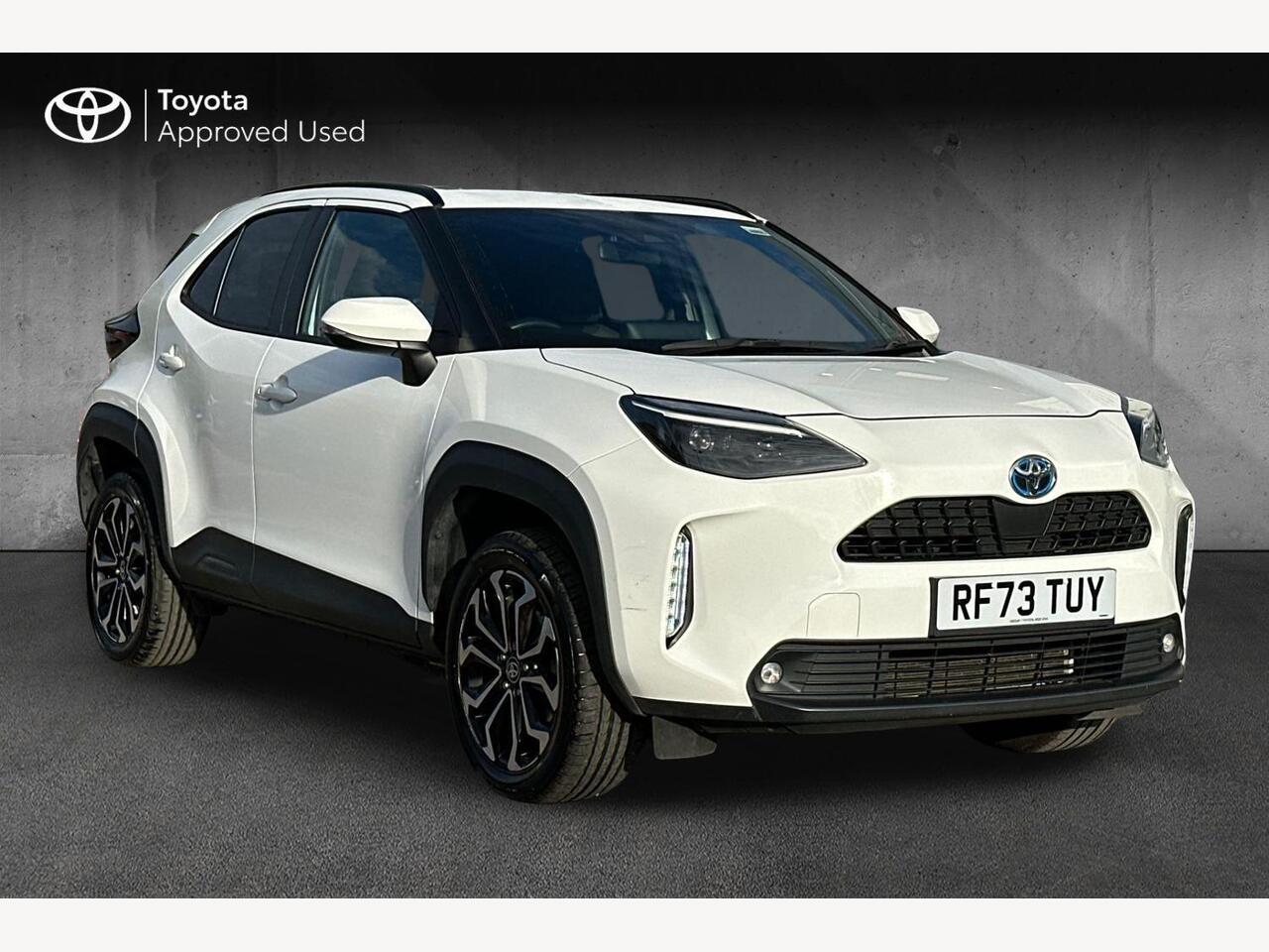 Main listing image - Toyota Yaris Cross