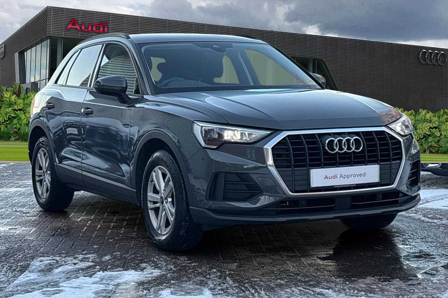 Main listing image - Audi Q3