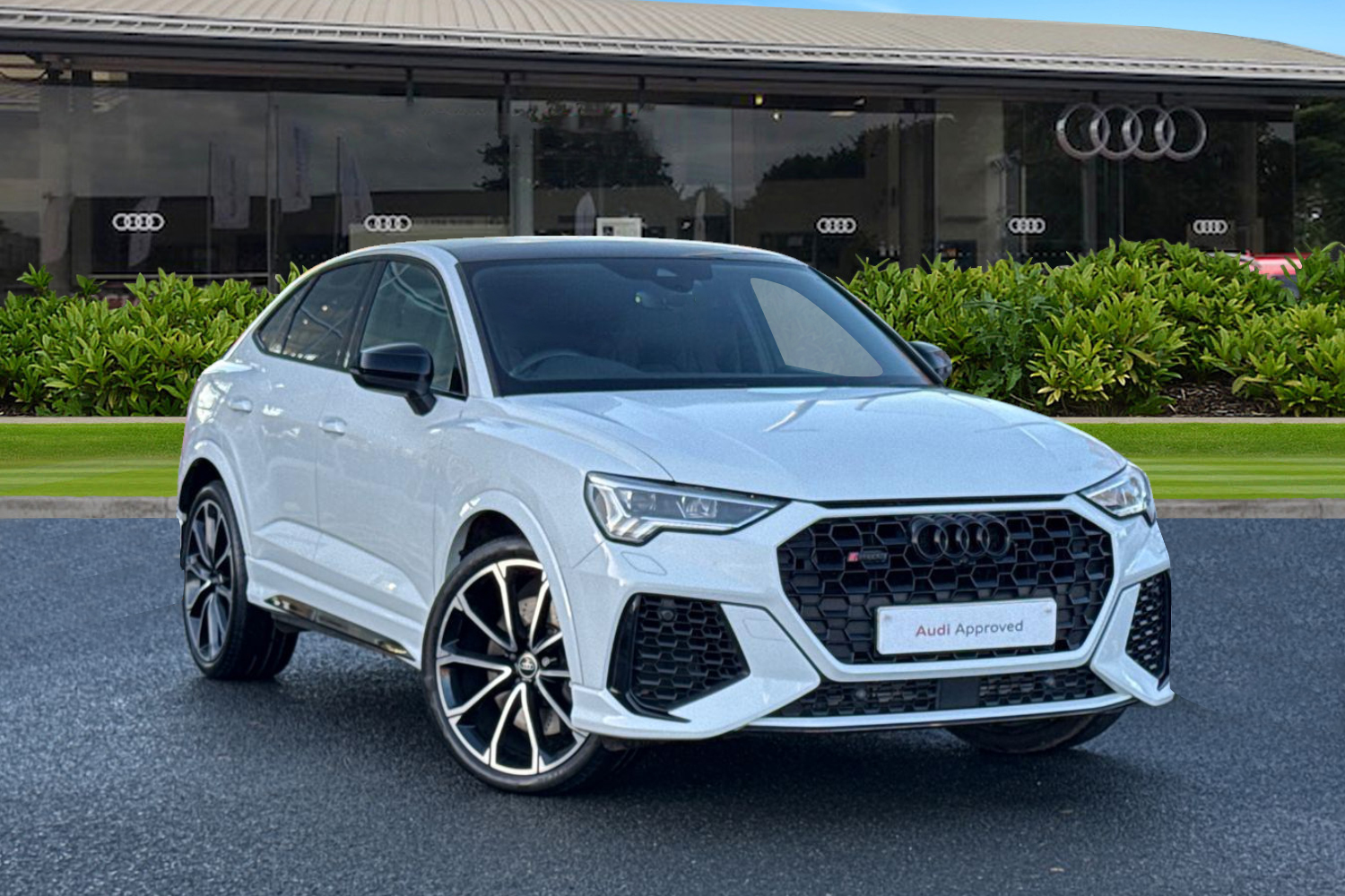 Main listing image - Audi RS Q3