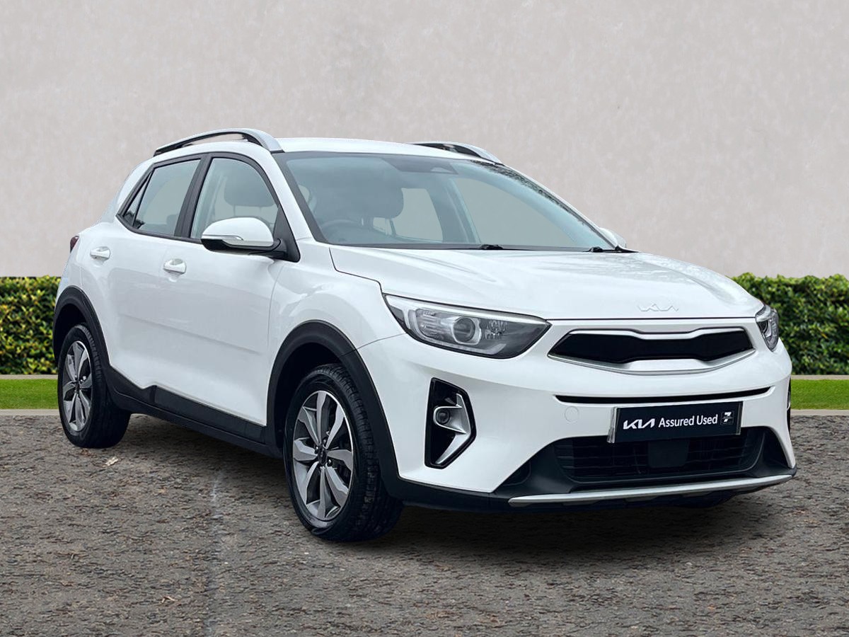 Main listing image - Kia Stonic