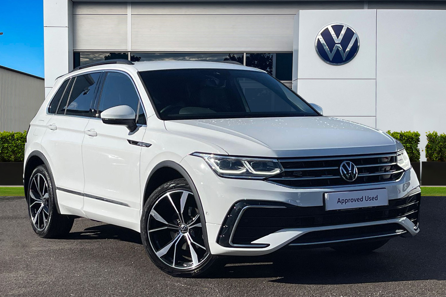 Main listing image - Volkswagen Tiguan