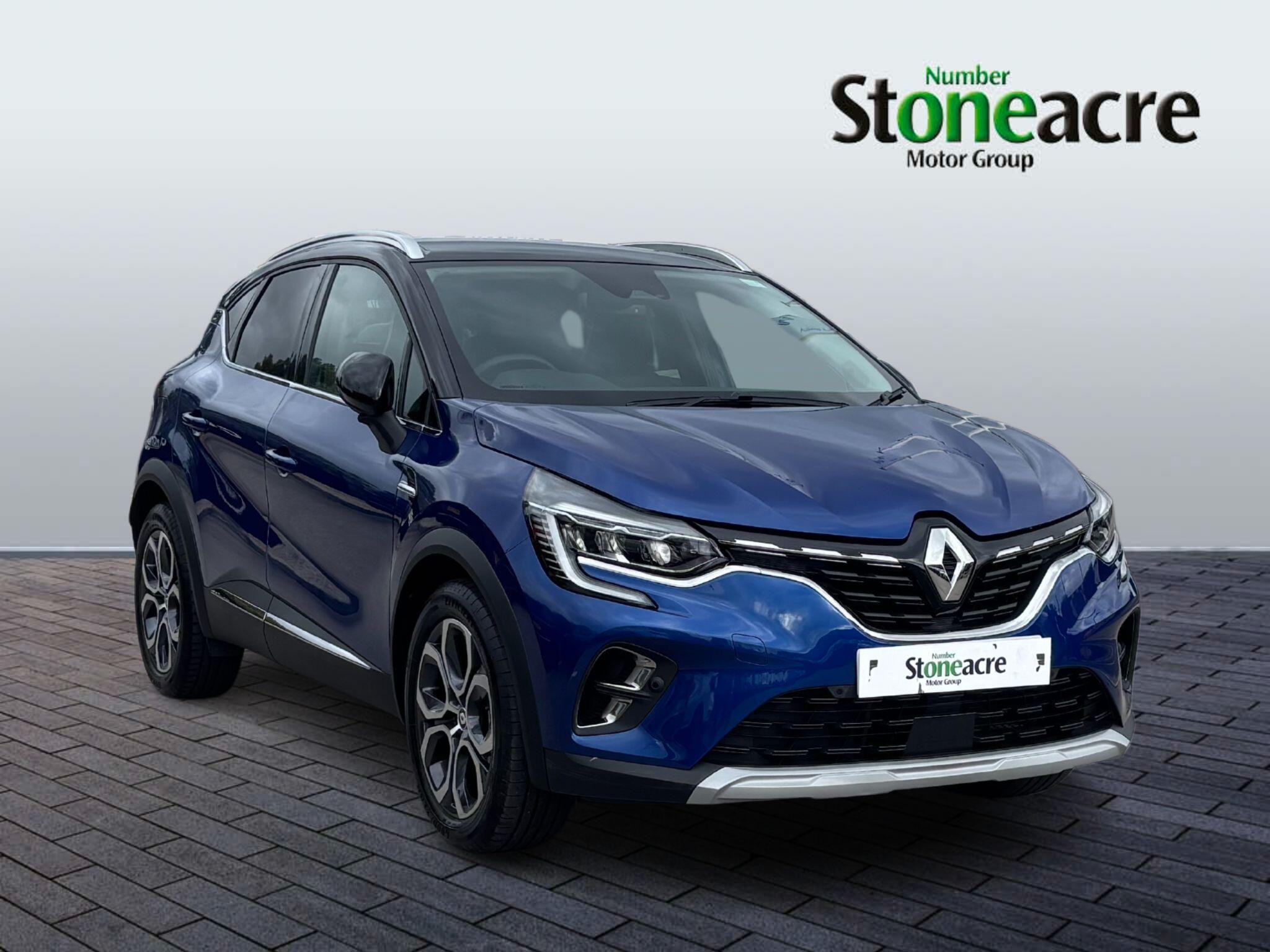 Main listing image - Renault Captur
