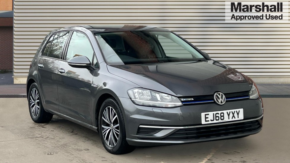 Main listing image - Volkswagen Golf