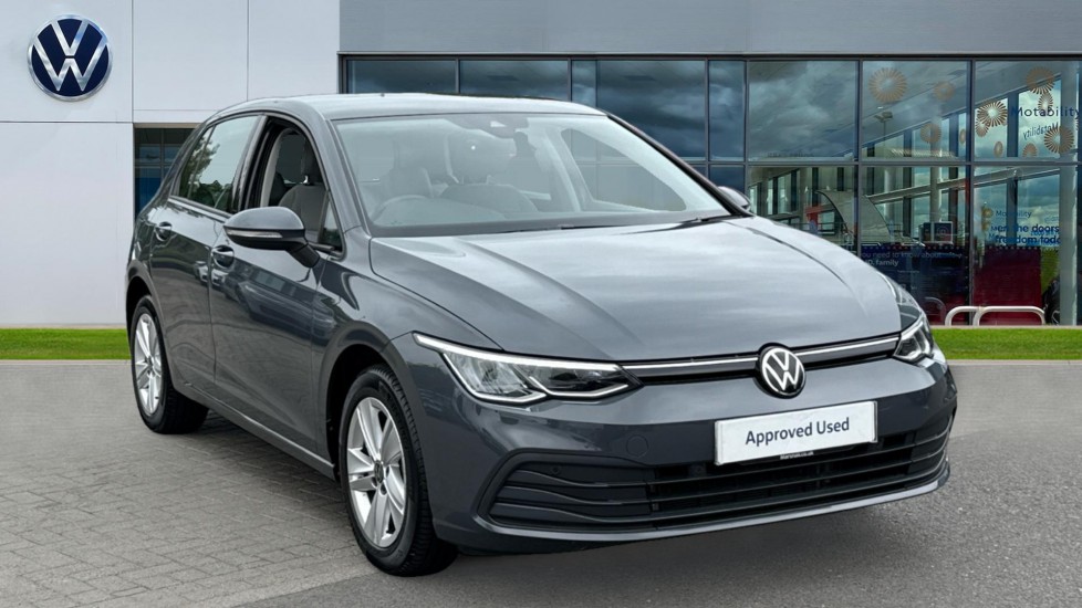Main listing image - Volkswagen Golf