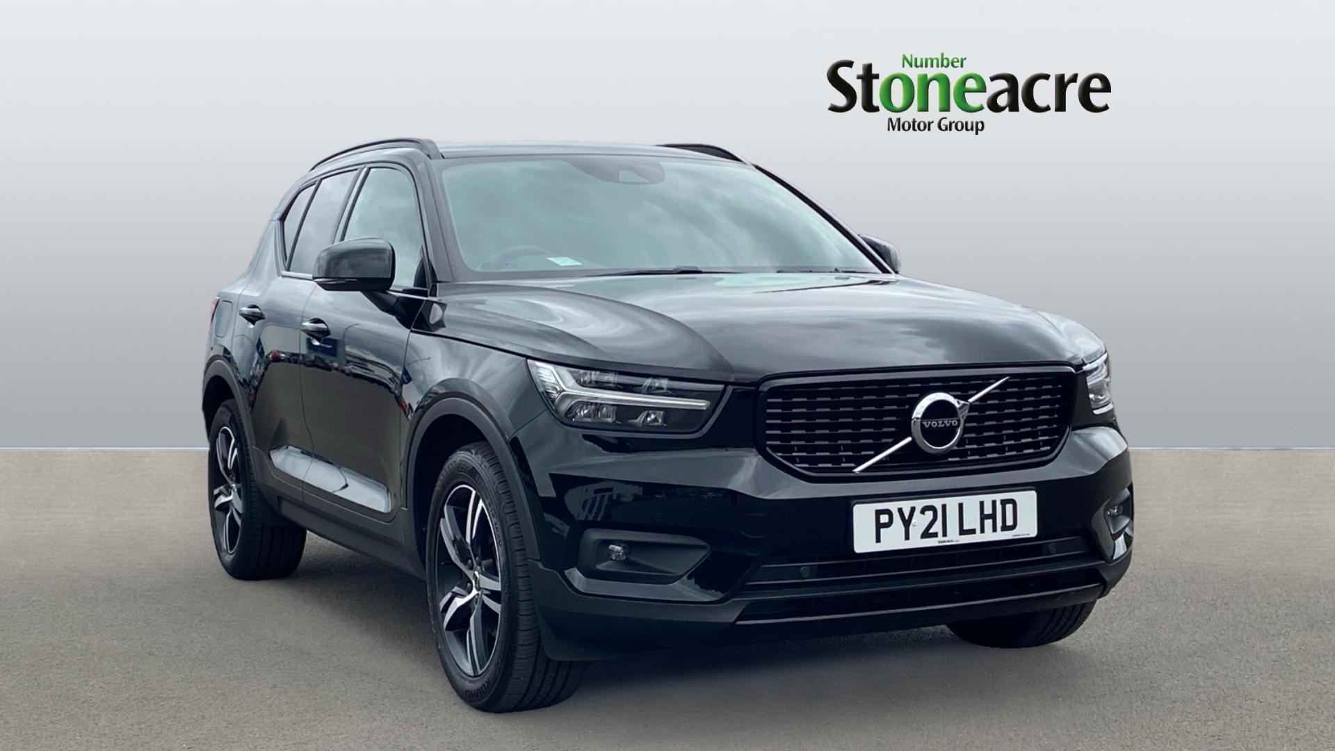 Main listing image - Volvo XC40