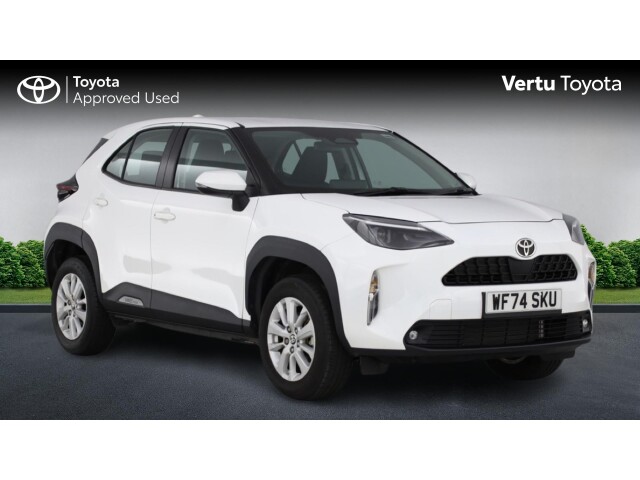 Main listing image - Toyota Yaris Cross