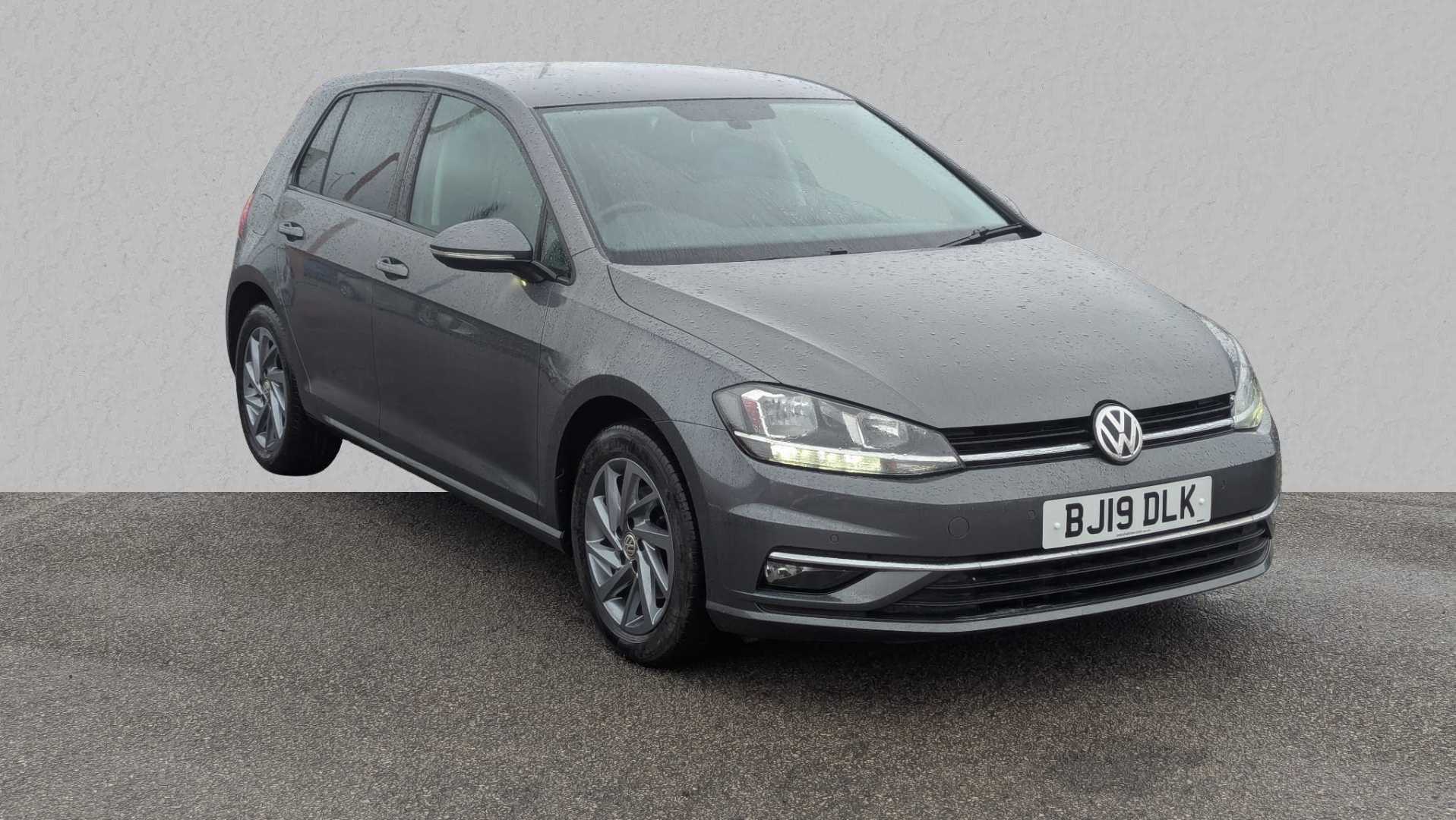 Main listing image - Volkswagen Golf