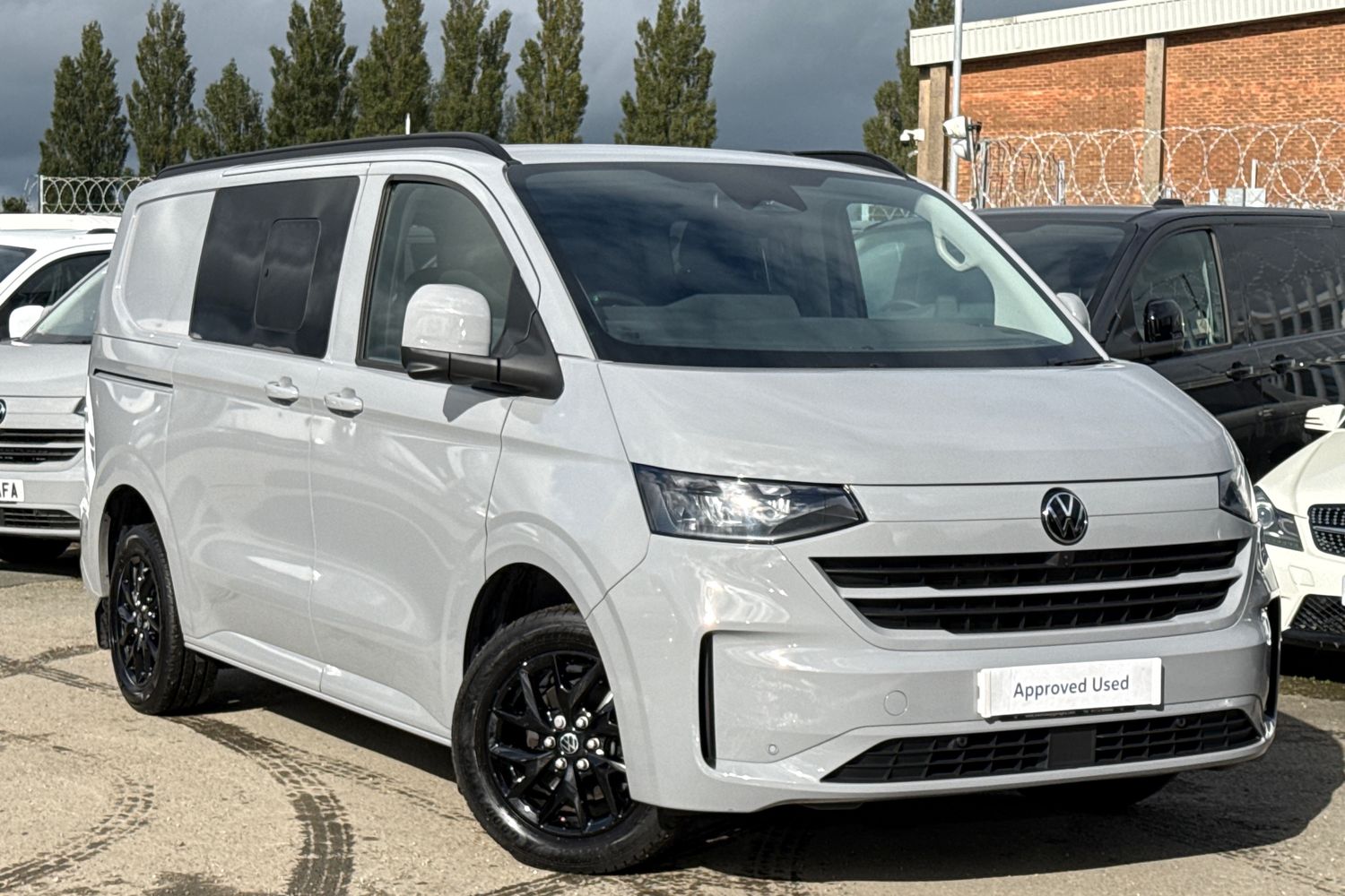 Main listing image - Volkswagen Transporter