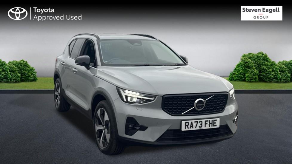 Main listing image - Volvo XC40