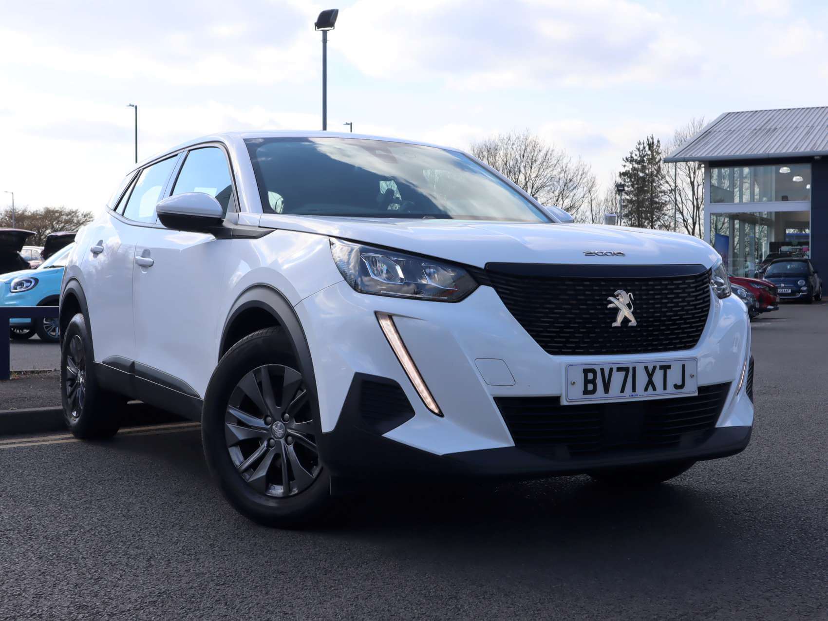 Main listing image - Peugeot 2008