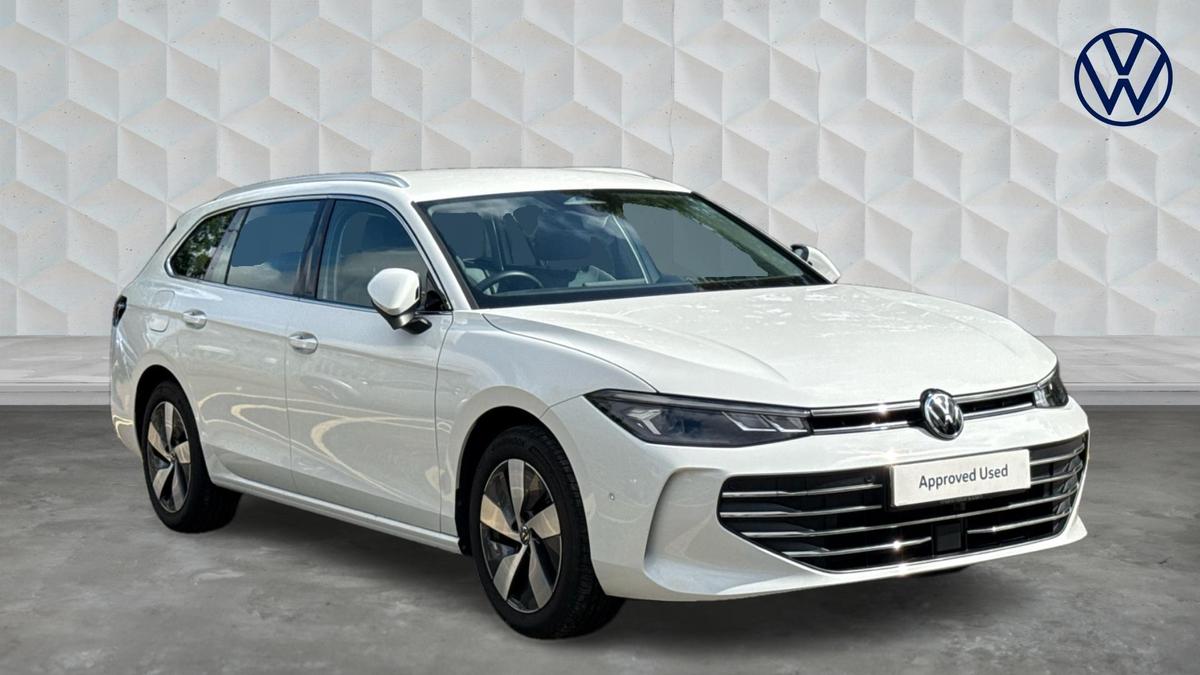 Main listing image - Volkswagen Passat Estate