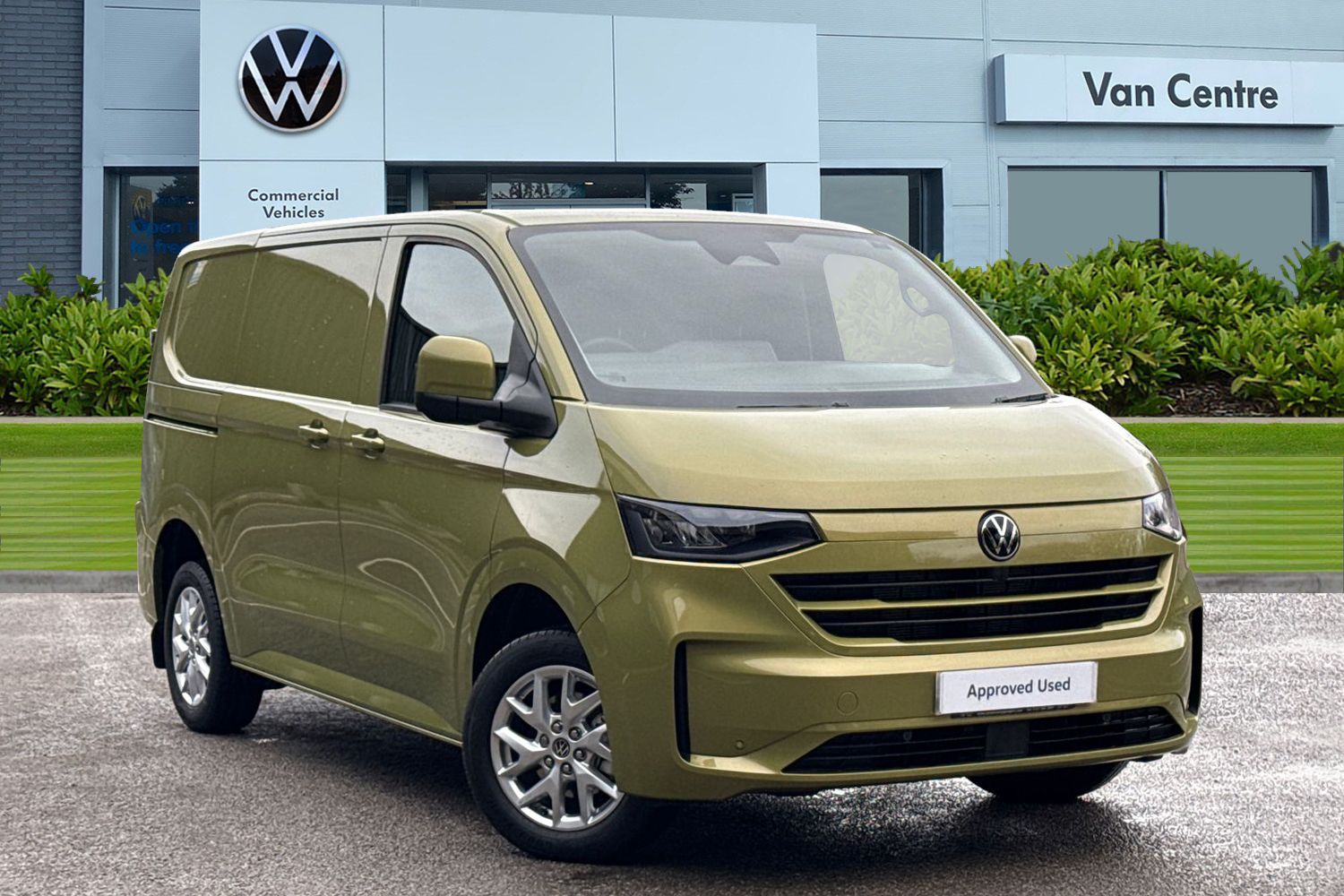Main listing image - Volkswagen Transporter