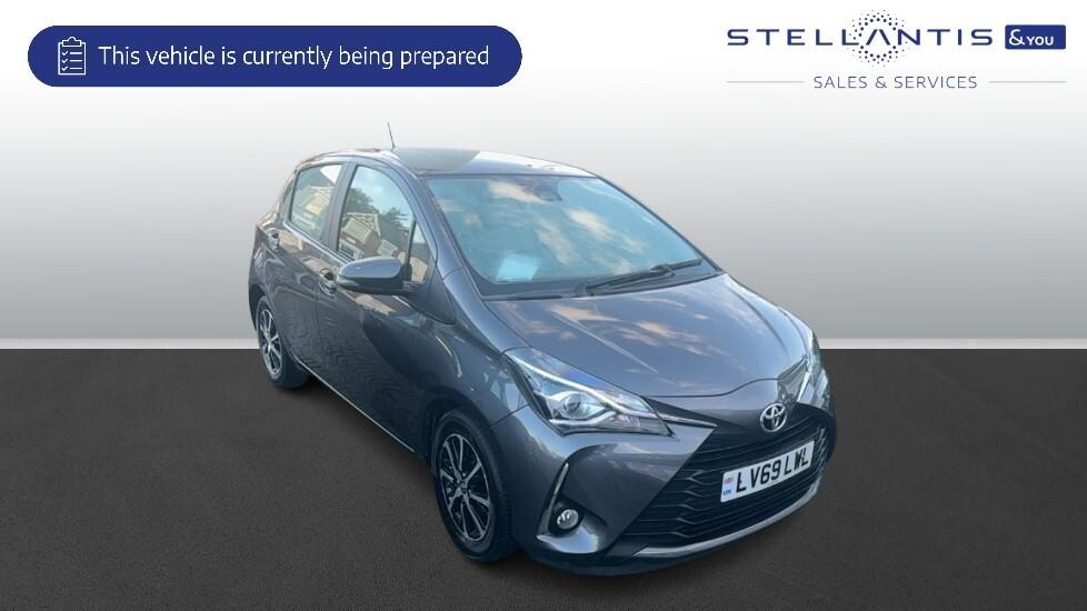 Main listing image - Toyota Yaris