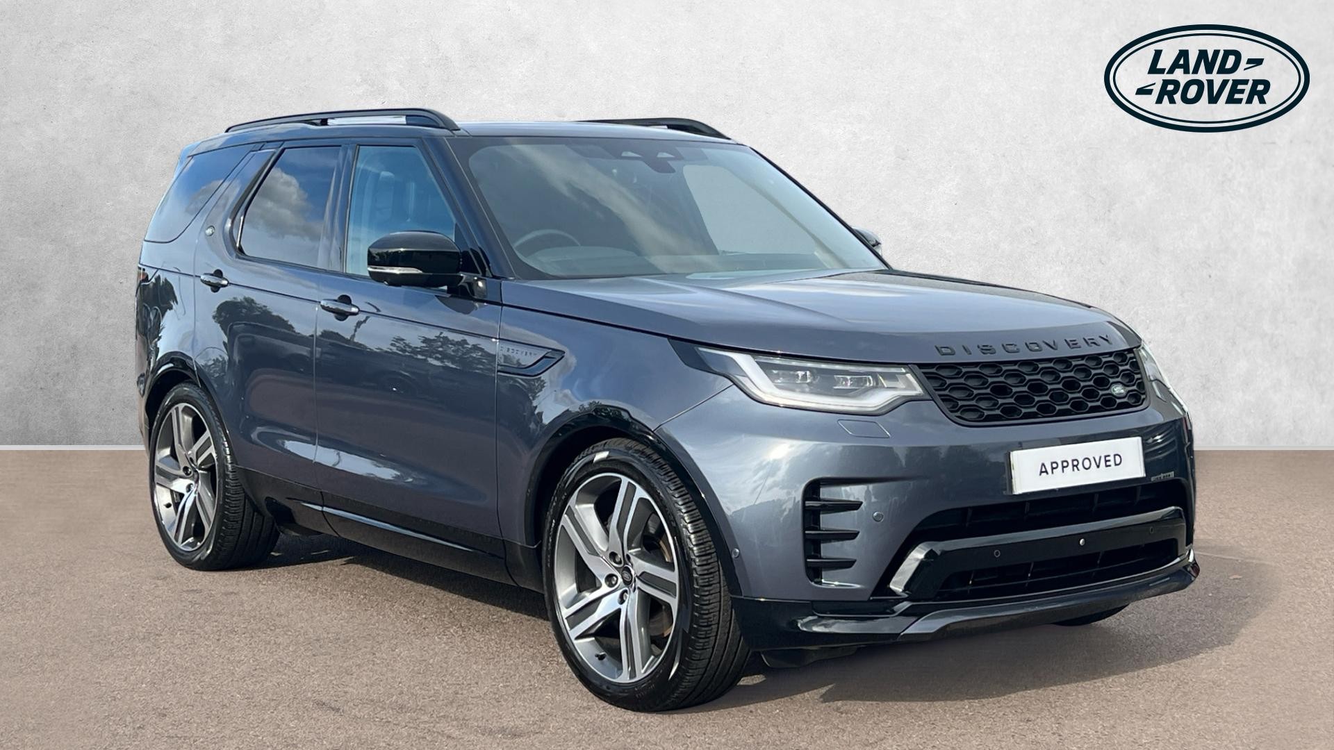 Main listing image - Land Rover Discovery
