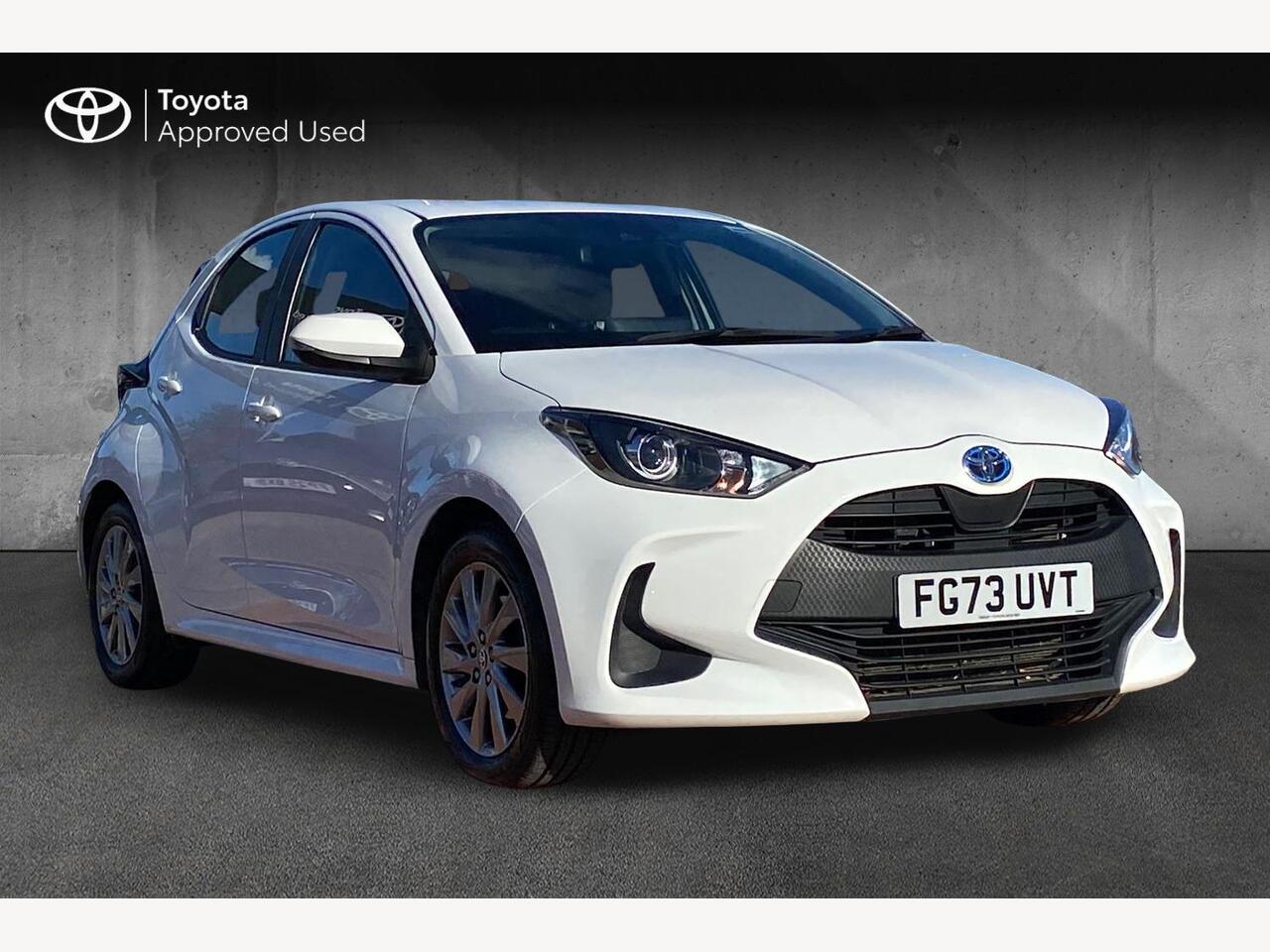 Main listing image - Toyota Yaris