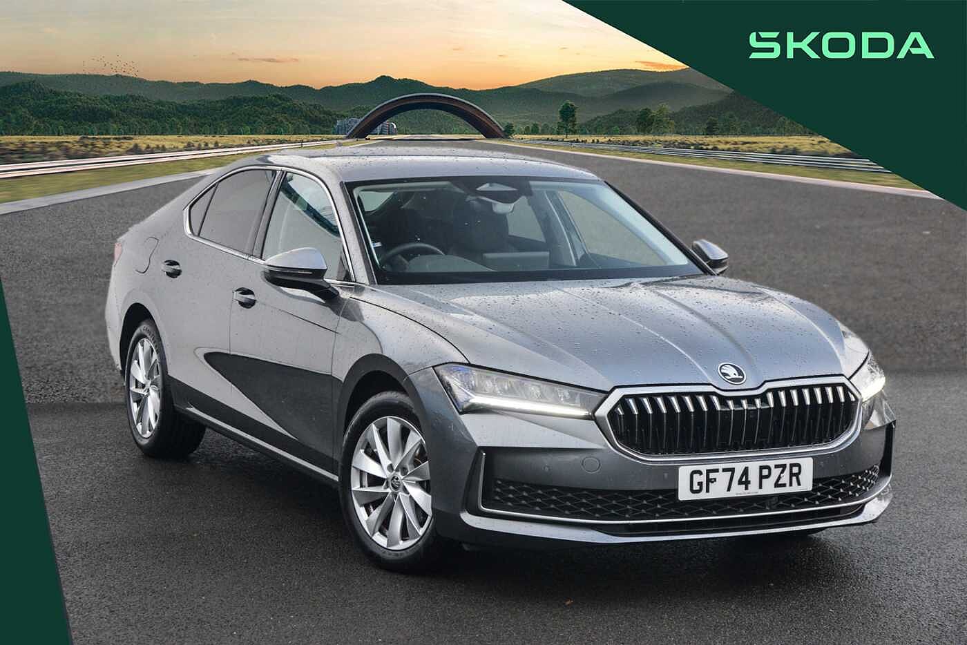 Main listing image - Skoda Superb