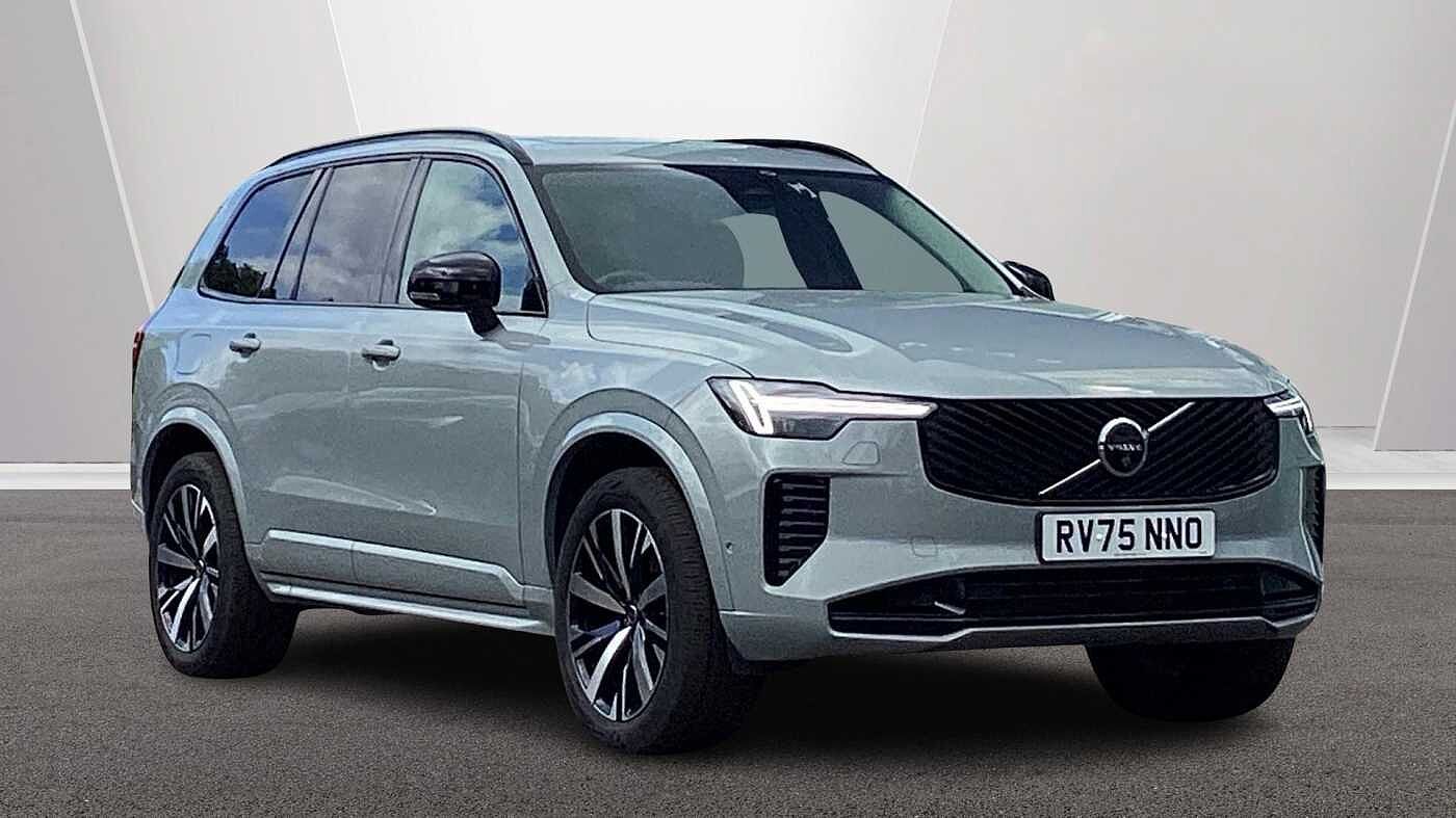 Main listing image - Volvo XC90