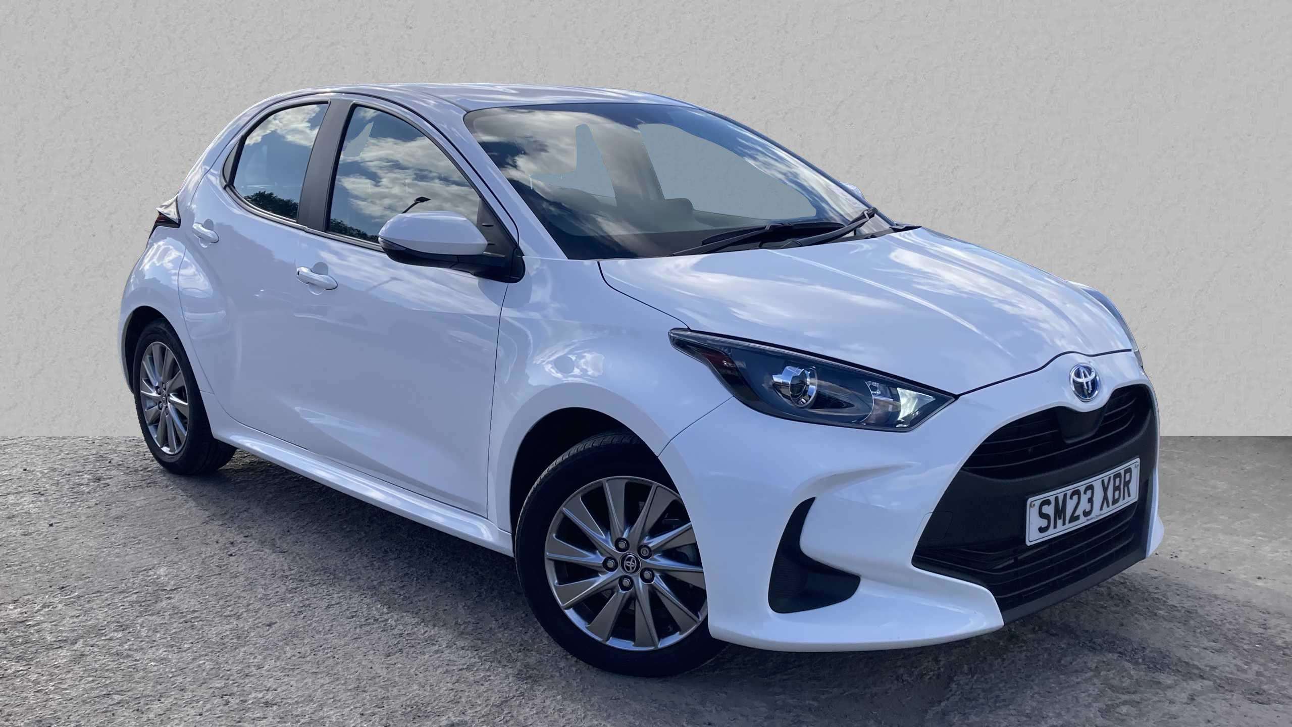 Main listing image - Toyota Yaris