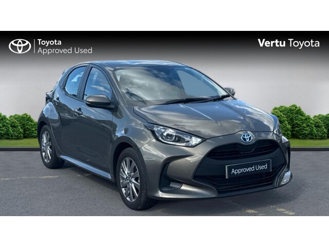 Main listing image - Toyota Yaris