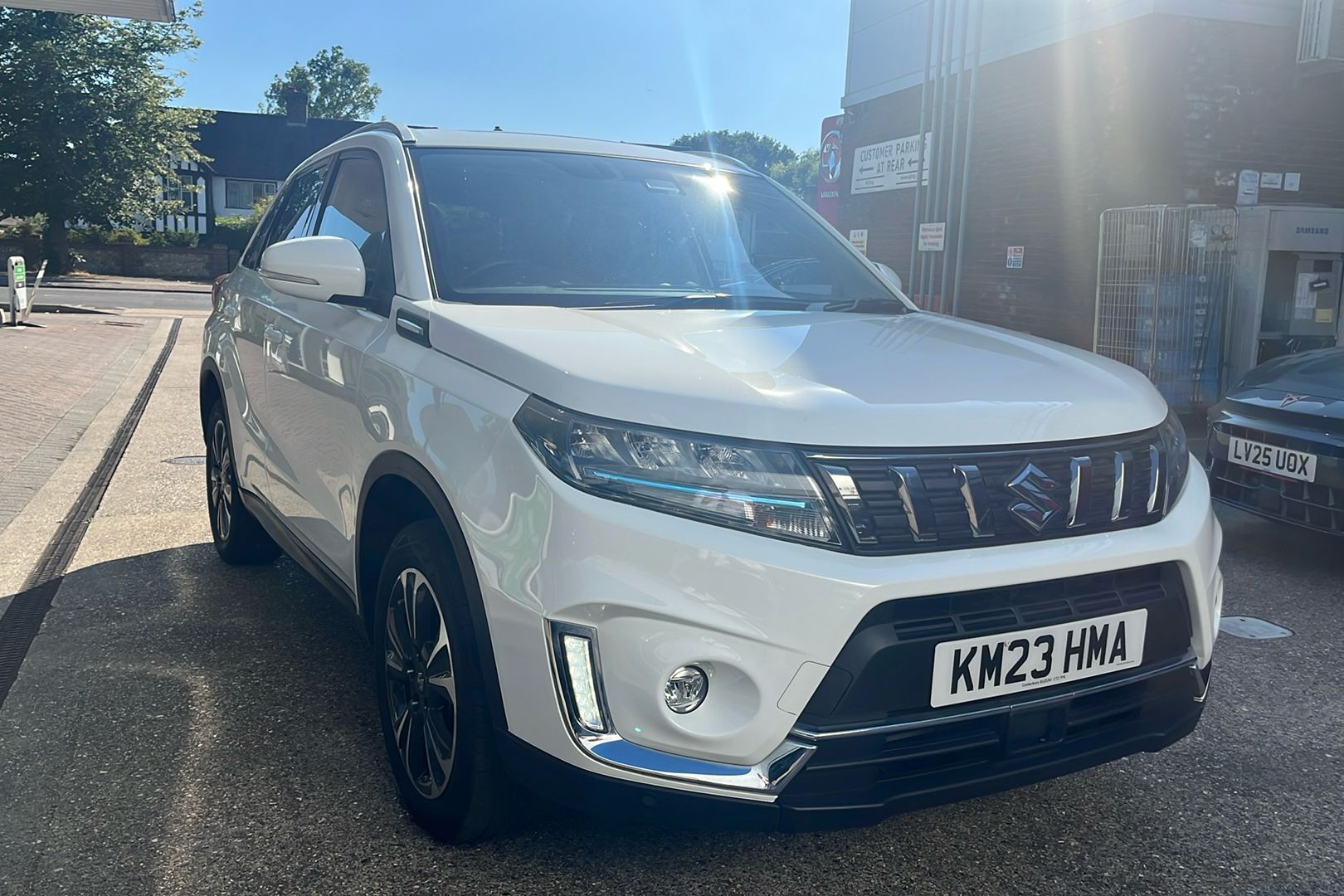 Main listing image - Suzuki Vitara