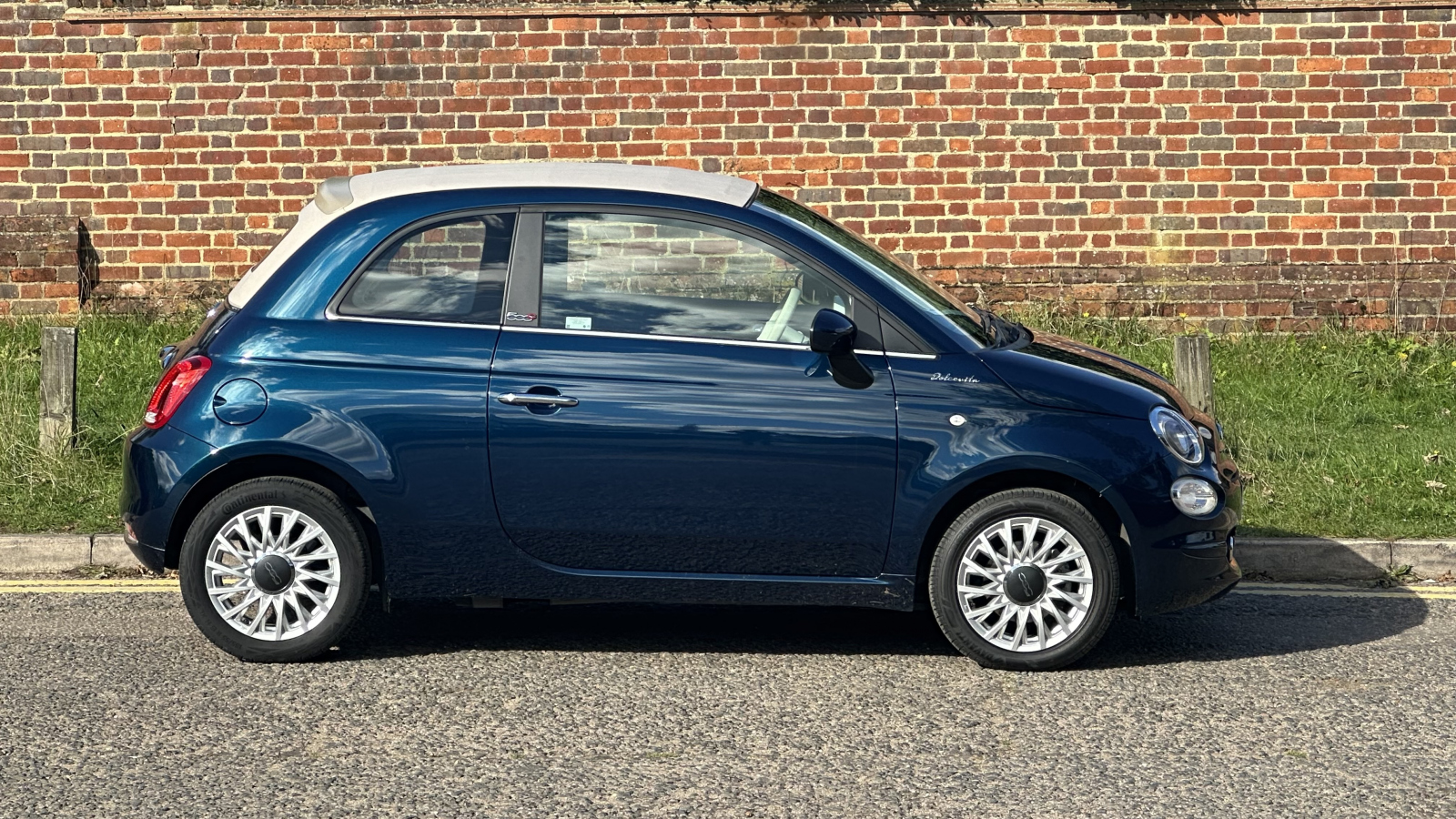 Main listing image - Fiat 500C