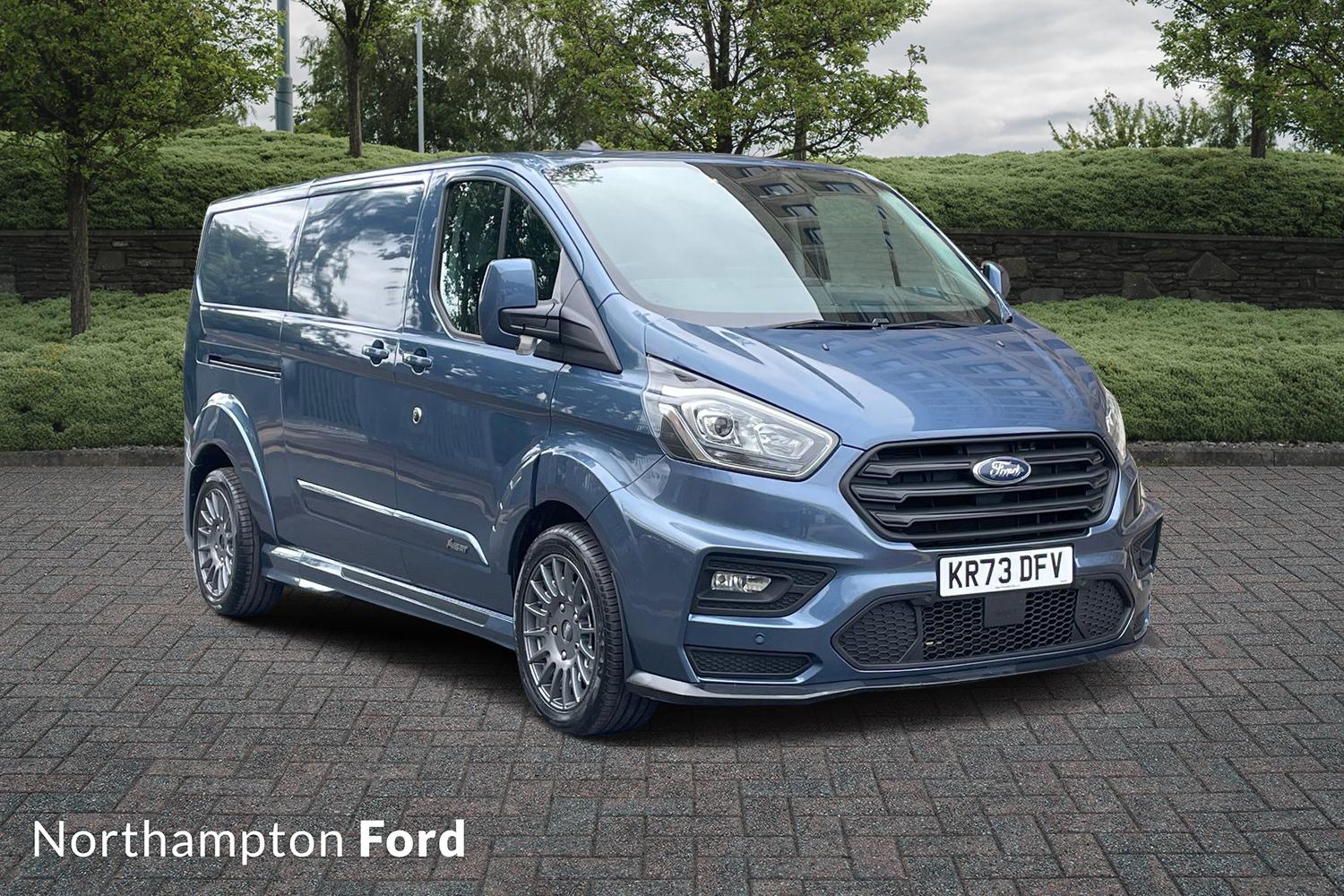 Main listing image - Ford Transit Custom