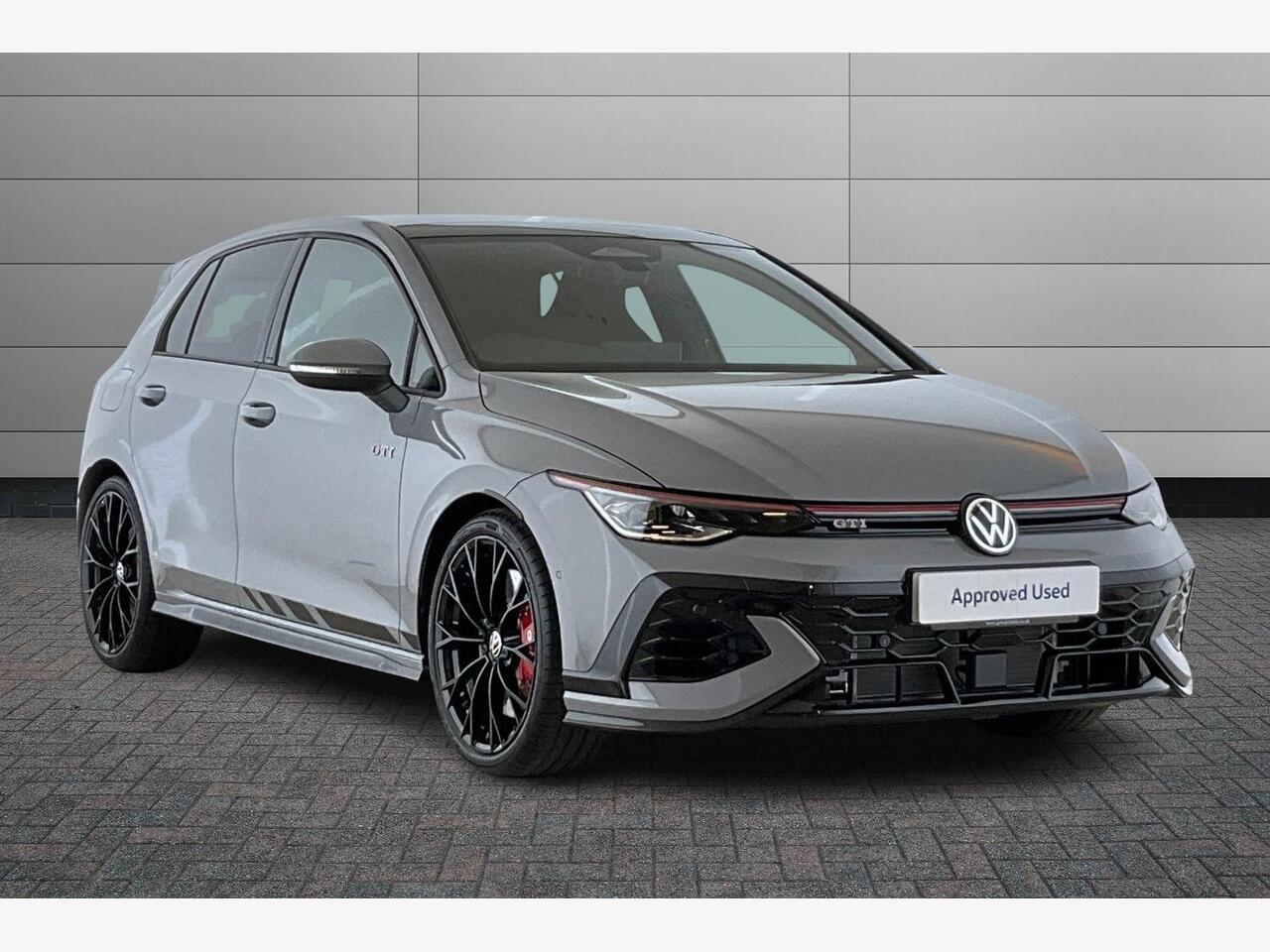 Main listing image - Volkswagen Golf