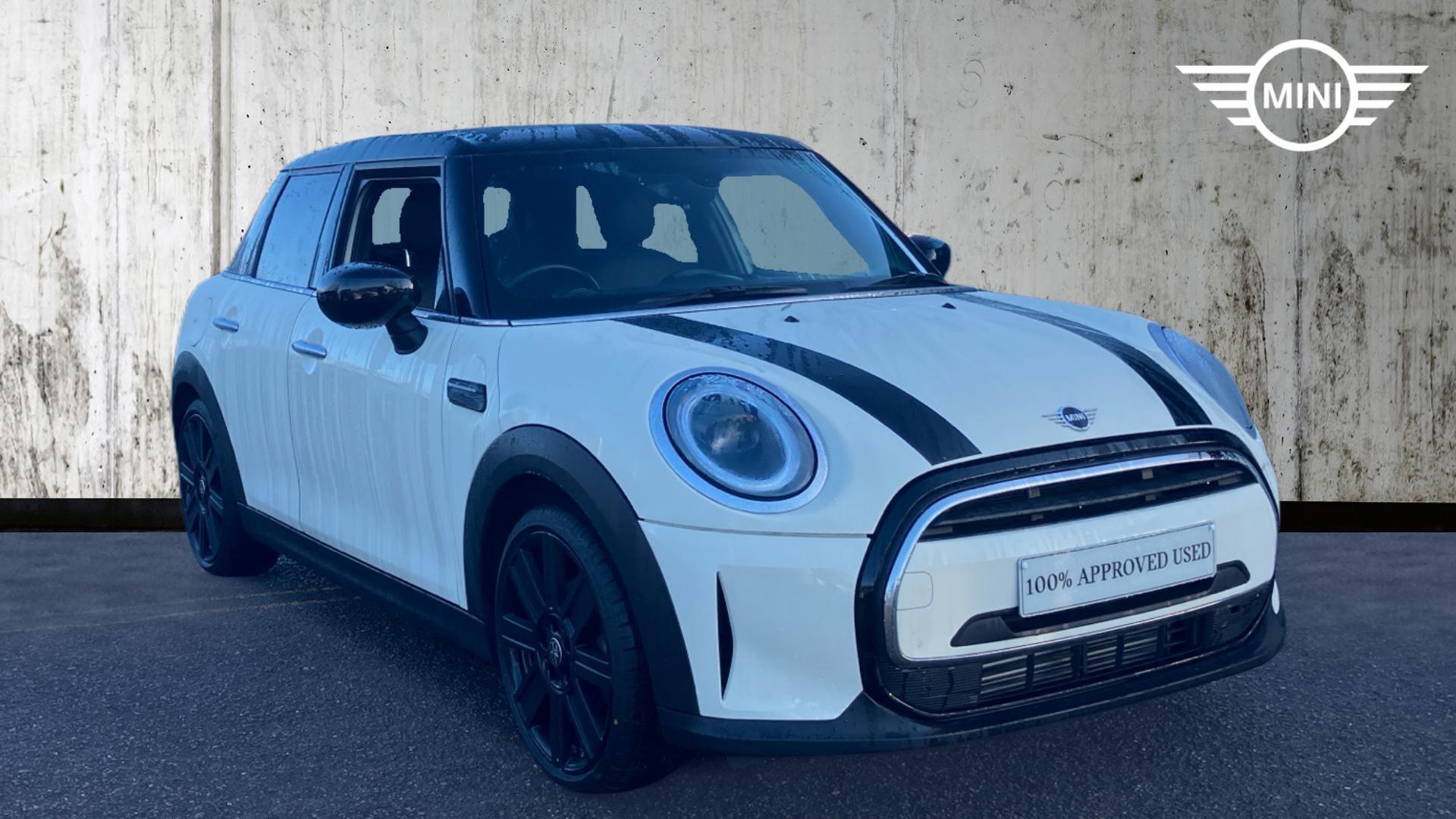 Main listing image - MINI Hatchback 5dr