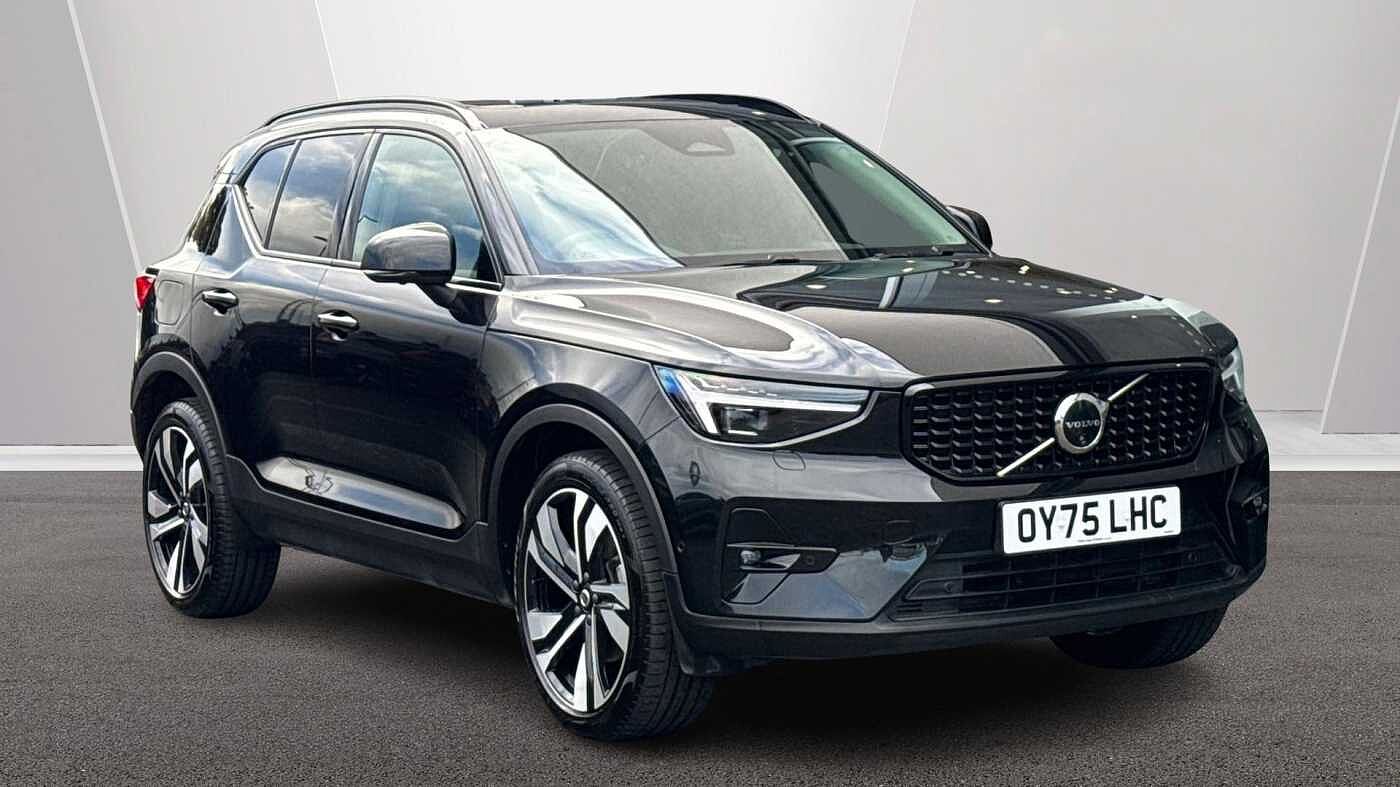 Main listing image - Volvo XC40