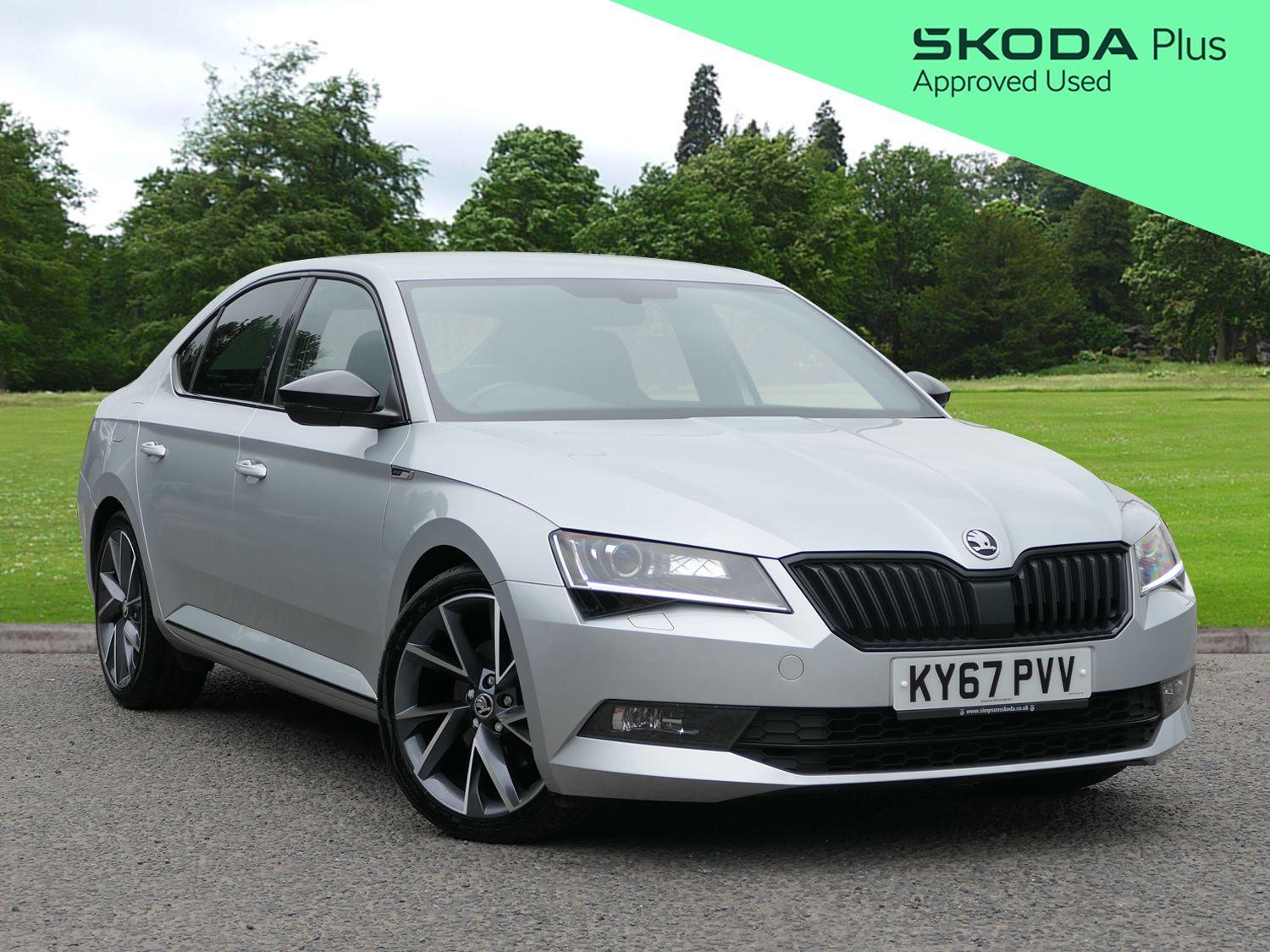 Main listing image - Skoda Superb